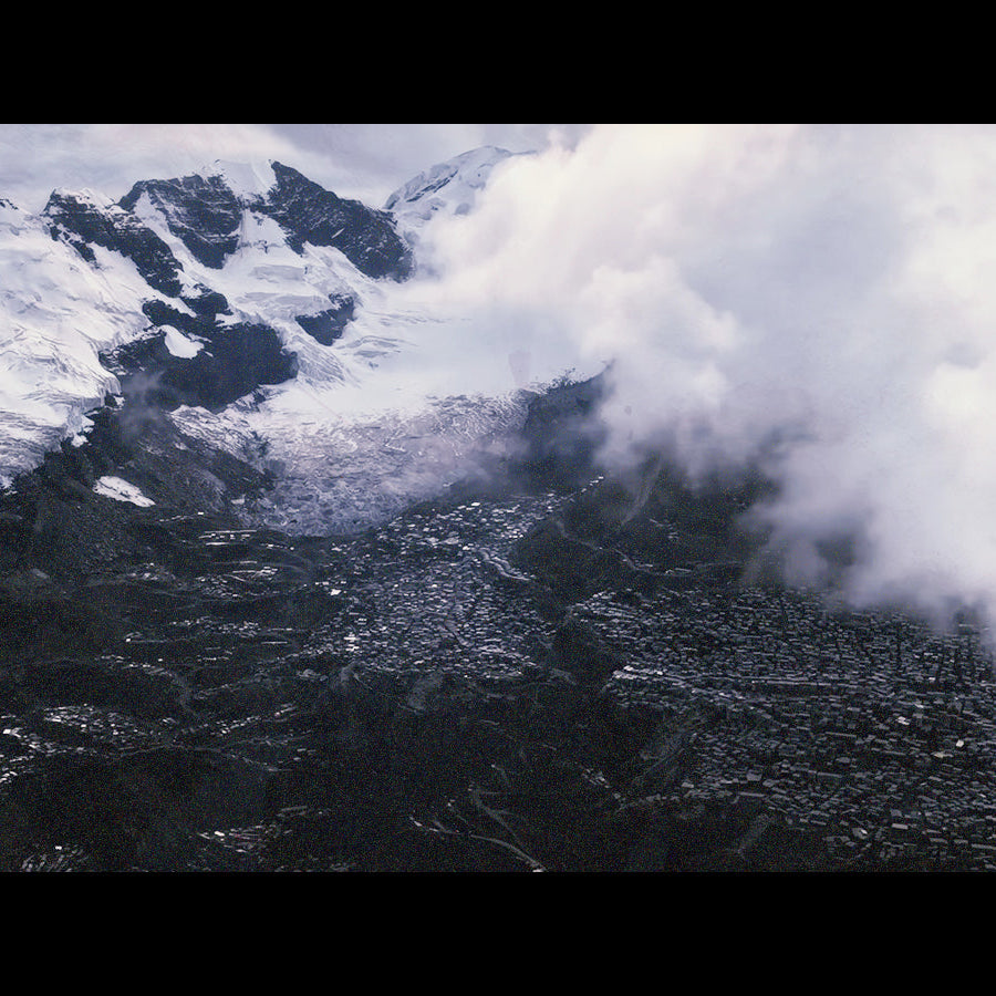 Lawless settlement at 17,000 ft
